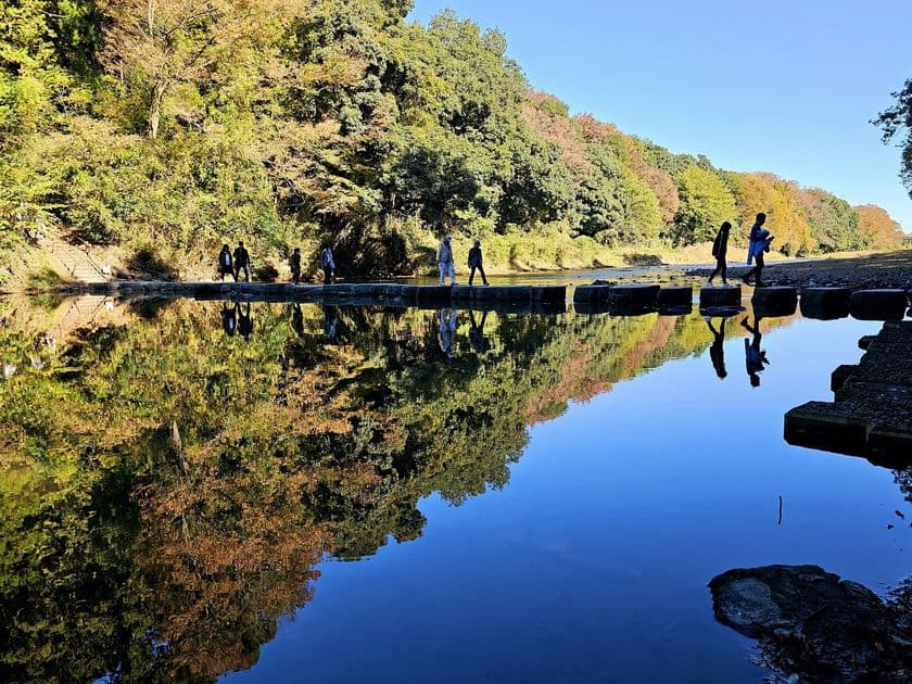 秋の嵐山渓谷の魅力を味わう
『嵐山渓谷紅葉まつり』イベントDayを
嵐山渓谷バーベキュー場で11月29日、30日に開催