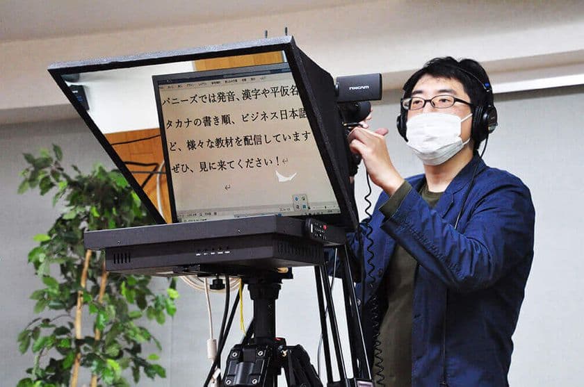 年末年始の企業イベント利用需要の増加に伴い、
スピーチプロンプター・カメラプロンプター事業対応強化