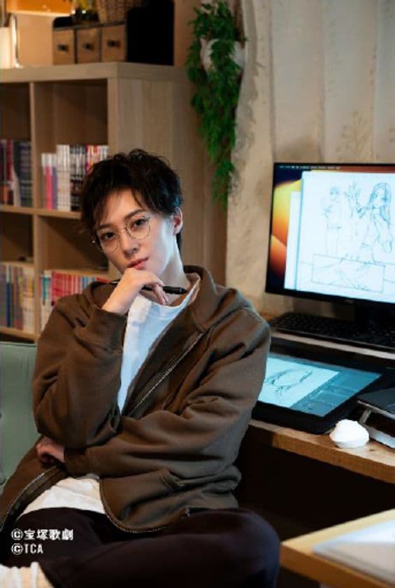 TAKARAZUKA×KODANSHA original novel series
ショートドラマBlu-ray
「2222(クアッド ツー)」リリースのお知らせ