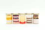 「Jar Cake」(左からココマンゴー、ベリーベリーベリー、ピンクレモネード、チョコミント、アサイーボウル)
