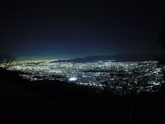 ケーブル比叡山駅より（比叡山中腹）