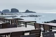 昼の知床海岸食堂