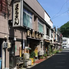 震災前の港の商店街