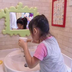 洗面台も子供の背丈にぴったりサイズ