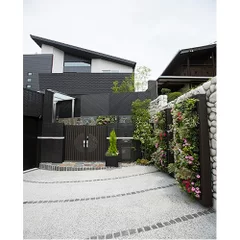 【HOME'S】新築分譲一戸建てランキング２位：セレブリティキャッスルビル　滝川交差点北