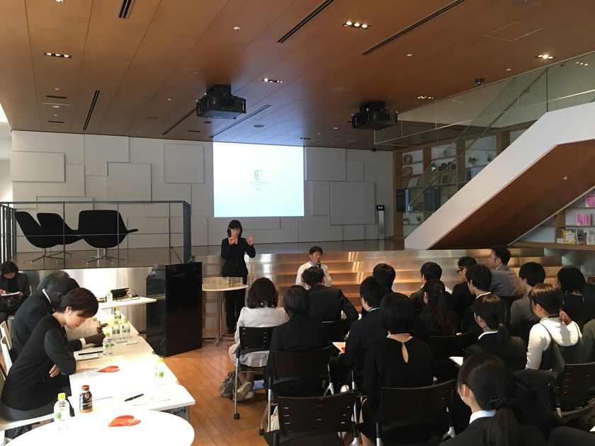 車いす利用者・外国人旅行者等、日本の観光地を
“誰もが楽しめる都市”にする建築・デザイン
「バリアレスシティ アワード&コンペティション2016」
表彰式+シンポジュウム開催報告