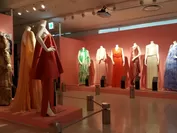モナコ社交界を彩ったドレス