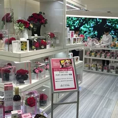 毎年主婦の方々が百貨店に出店します