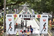 (c) 2017ADK/Honolulu Marathon ゴールはカピオラニ公園