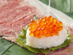 信州牛のいくら肉寿司