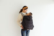 寒い日の親子のおでかけも安心！全天候に対応したエルゴベビー専用 抱っこひもカバー『オールウェザー・ダウンカバー』を販売開始