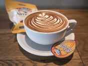 STREAMER COFFEE COMPANY×Blue Diamond Almond Growers　クラフトコーヒーを牽引するコーヒーショップとの初コラボ企画　秋限定『California Latte』販売のお知らせ