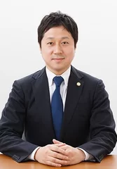 弁護士　前田 徹