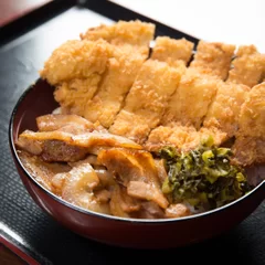 霧島ブラック西郷丼・山