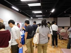 展示ブースも多数