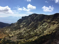 雄大な浅間山・第一外輪山が目前に迫る