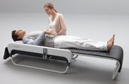 運輸業界に向けて睡眠不足を解決する睡眠補充室を提案　プラスプ、『睡眠導入マシン』を販売開始