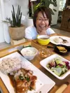 野菜ソムリエ、ふぐ免許資格を持つキッチンナカキ＋の女性シェフ
