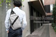 ビジネススタイルの変化に対応したメンズビジカジバッグ「Bruno Rossi(R)」のボディバッグに新色が2種登場！ガジェット収納に優れ、撥水加工の生地を採用