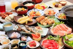 里山のバイキング料理