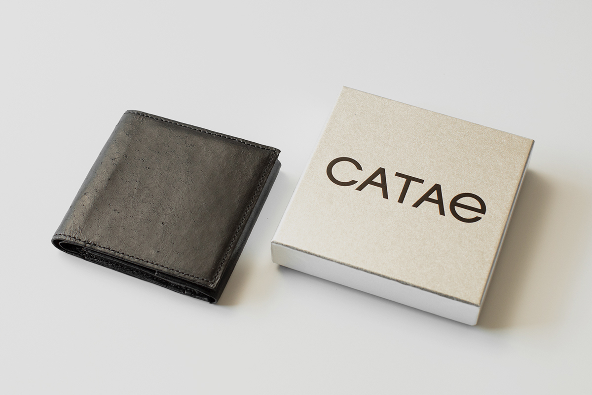 キャッシュレス時代向けハイブリッド構造の小さく薄い革財布 Catae カタエ クラウドファンディングで支援募集開始 ソナタ株式会社のプレスリリース