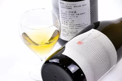 輝かしき琥珀色をした日本酒