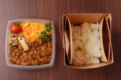 オムカレー弁当