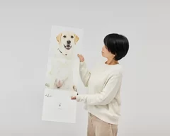 犬専用の等身大フォトブック「ONE BOOK」- 表紙を開いた写真