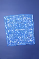 MIRACLE BANDANA　￥1,800　カラー展開：ブルー