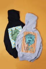 MIRACLE HAND PRINTED HOODIE　各￥15,000　※プリントはアソートとなります　カラー展開：ブラック、グレー