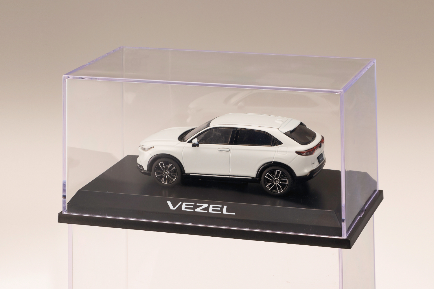 新型ホンダ VEZELの1/43(約10cm)スケールミニカーが登場 2021年4月23日 