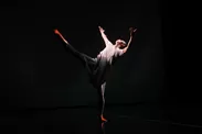 「コンテンポラリーダンス  ―光と身体」