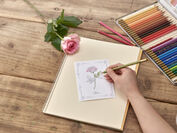 塗り絵ポストカード「感謝と幸福」と花束のセット_塗り絵イメージ_日比谷花壇