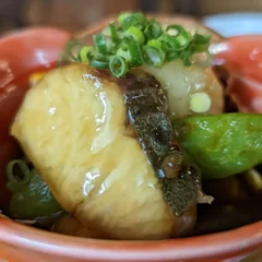 魚料理・活け締め縞鯵の唐揚げと揚げ野菜 山椒餡掛け