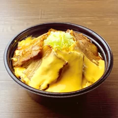 背徳の豚カルチーズ丼