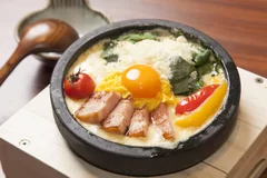 うどんめし　カルボナーラ