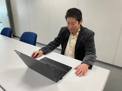 ジャケット着用でベストがみえません