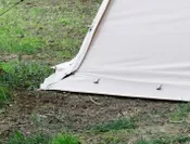 地面とテントのすき間から入る虫などを軽減