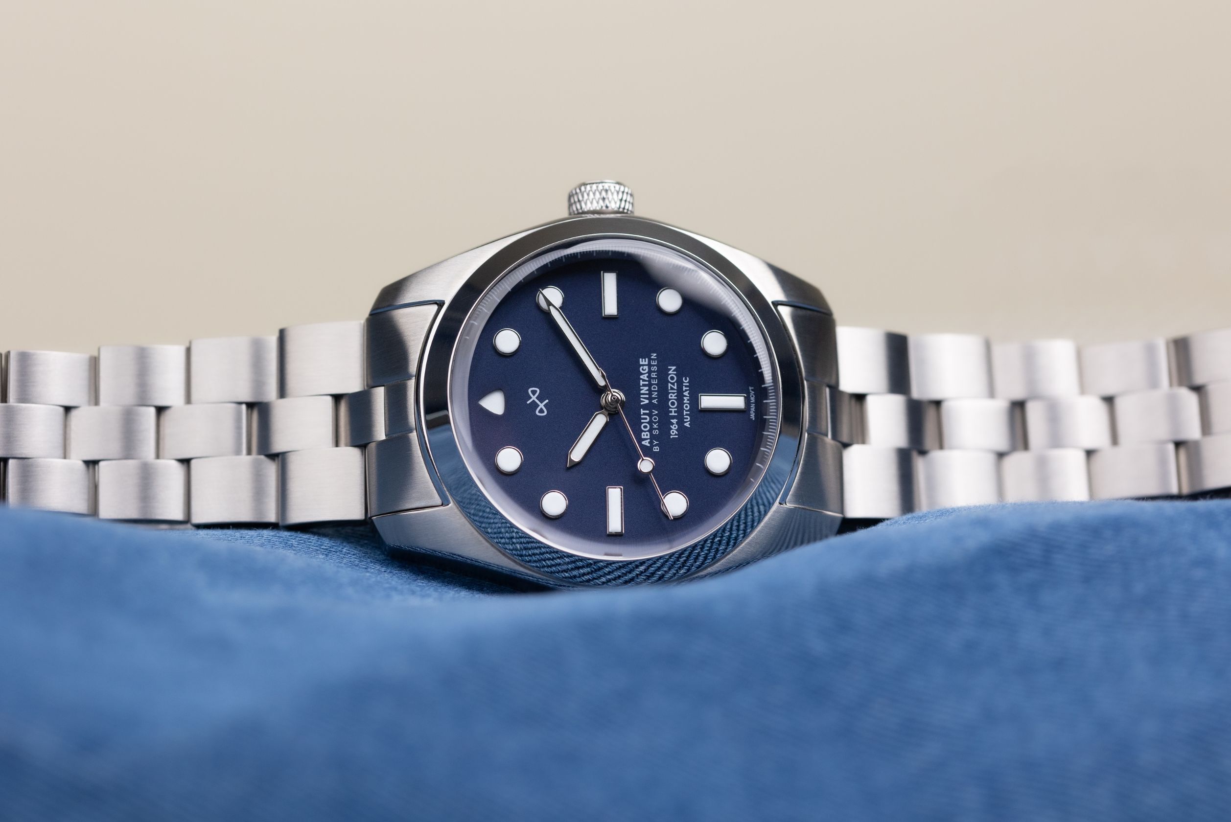 洗練された北欧腕時計ブランド「About Vintage」から人気モデル1964 