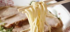 昔ながらの博多の中細麺