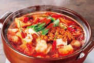 赤から鍋のスープ30番相当の辛さの「激辛鍋」(1人前　2,079円)