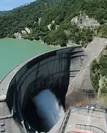 ダム展望から望む黒部ダム