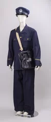 (Photo_12)　昭和26年改正当時の制服上下、制帽、集配用カバン 郵政省　昭和26年(1951)　郵政博物館蔵