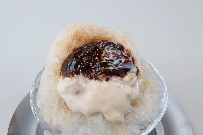 コーヒーかき氷の中にはコーヒーゼリーが潜んでいます!