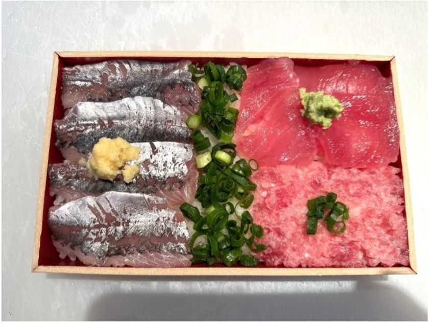 初夏&イベント限定!駿河湾沼津サービスエリア
「おさかな丼屋とと丸」海鮮丼テイクアウトコーナー
初夏メニュー・父の日・七夕限定メニューのご紹介