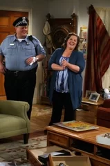 MikeMolly 3 (C)Warner Bros. Entertainment Inc.