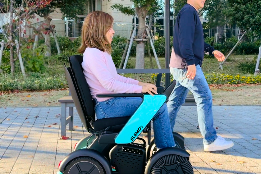 ELEMOs初の歩行領域モビリティ「たのシーモ」
ー怖くない・難しくない・そして楽しいー
航続距離30kmの電動走行チェアが12/24(水)販売開始