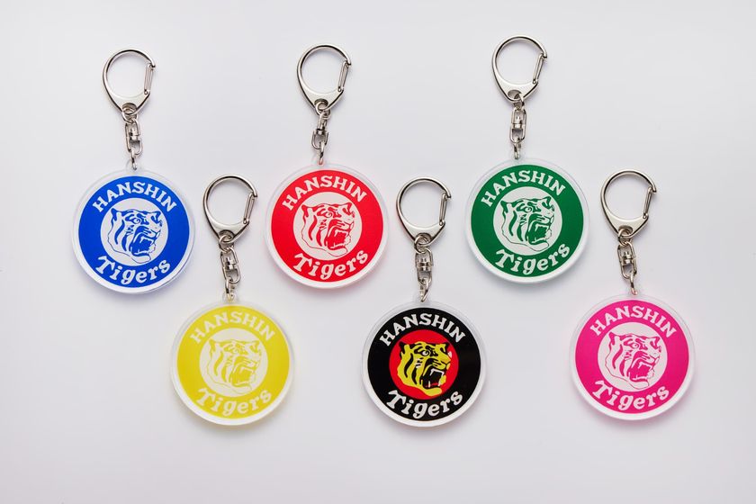 道の駅ぎのざに「ガチャCAN」自販機が登場!
1/29からタイガースアクリルキーホルダー販売開始!