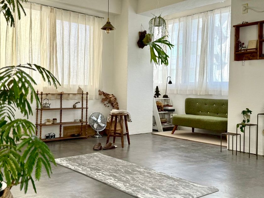 ウェルネスは、体験からインフラへ
ヨガワークスが新たに提案する
「サダナ・ウェルネス」リニューアル発売