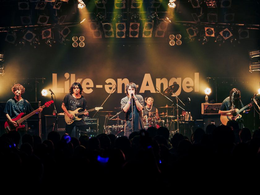 Like-an-Angel「TOUR 2025-2026 “Crash to Rise”」
ツアーファイナル ライヴレポートが到着!